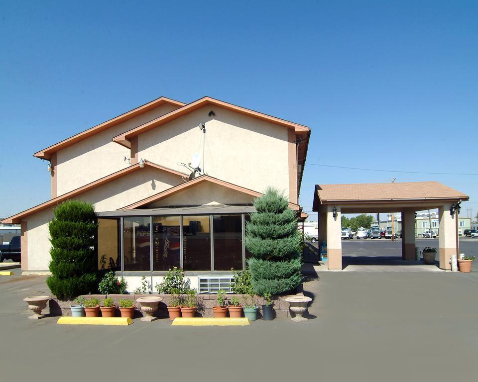 Rodeway Inn Farmington Esterno foto