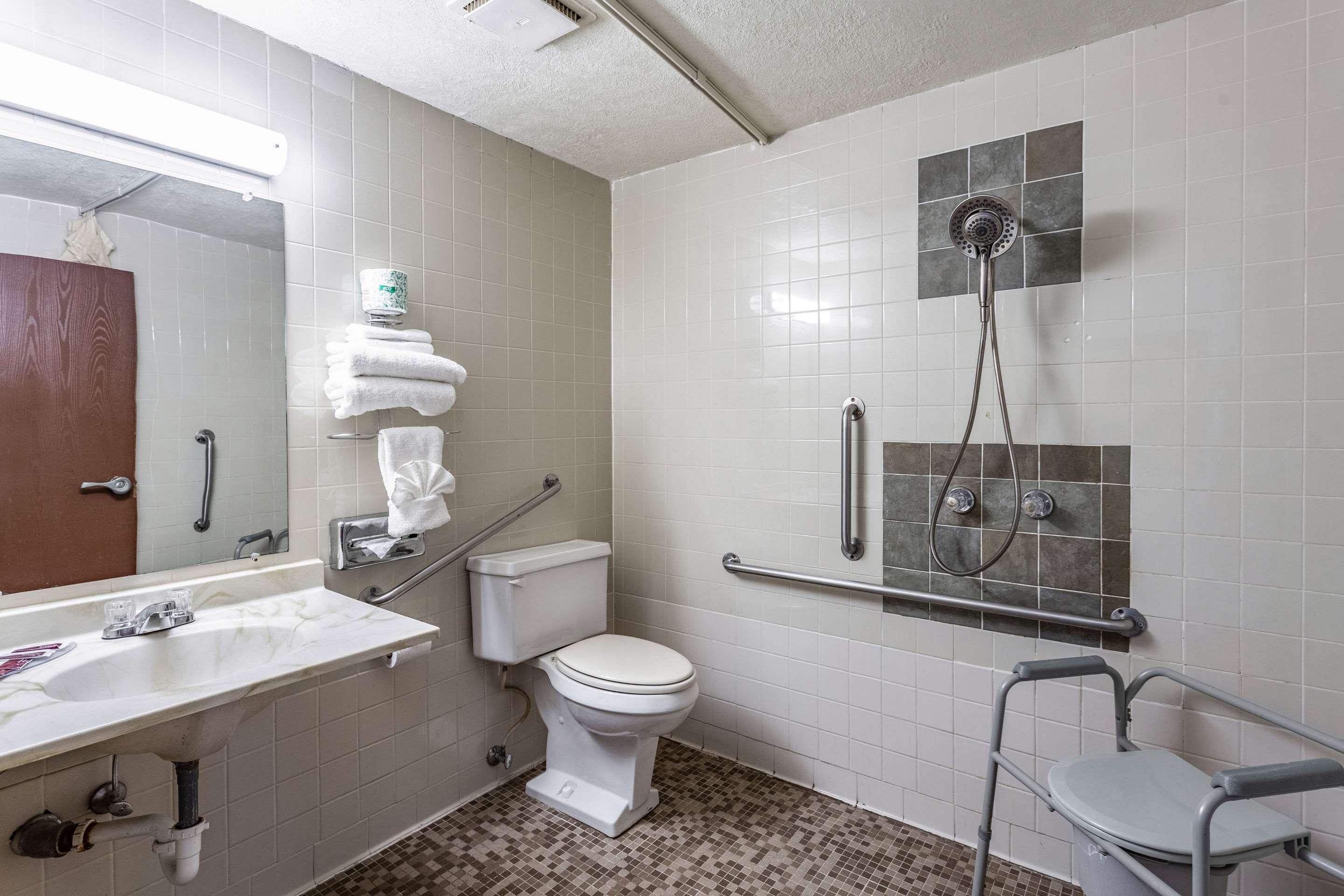 Rodeway Inn Farmington Esterno foto