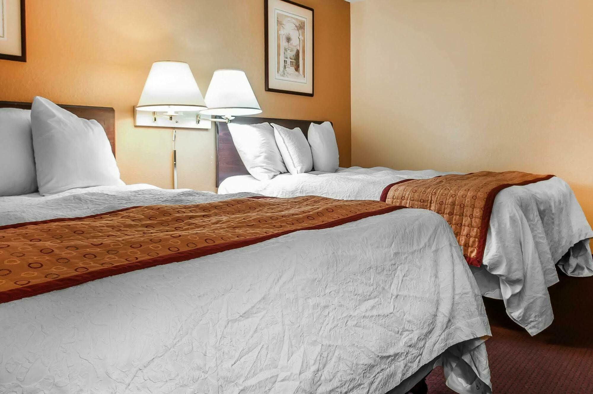 Rodeway Inn Farmington Esterno foto